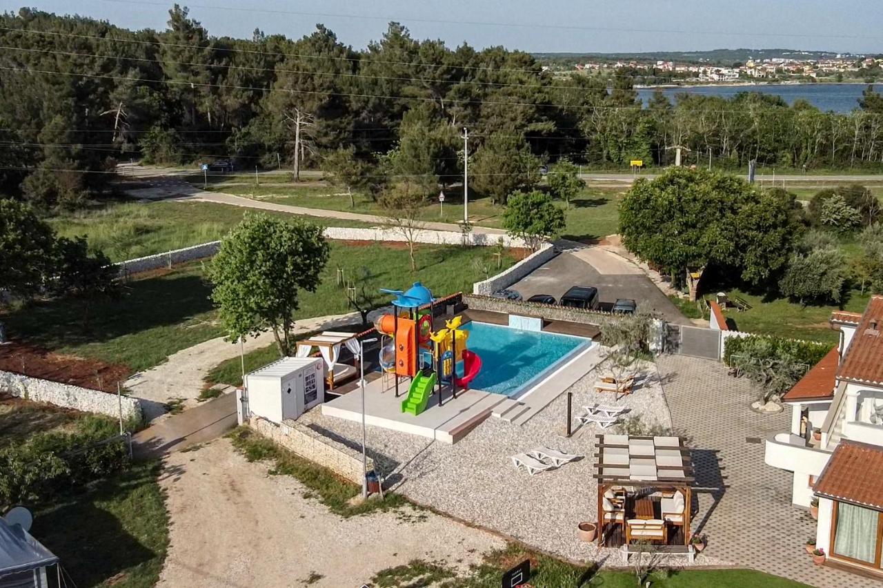 Volmefamily Appartement Pula Buitenkant foto