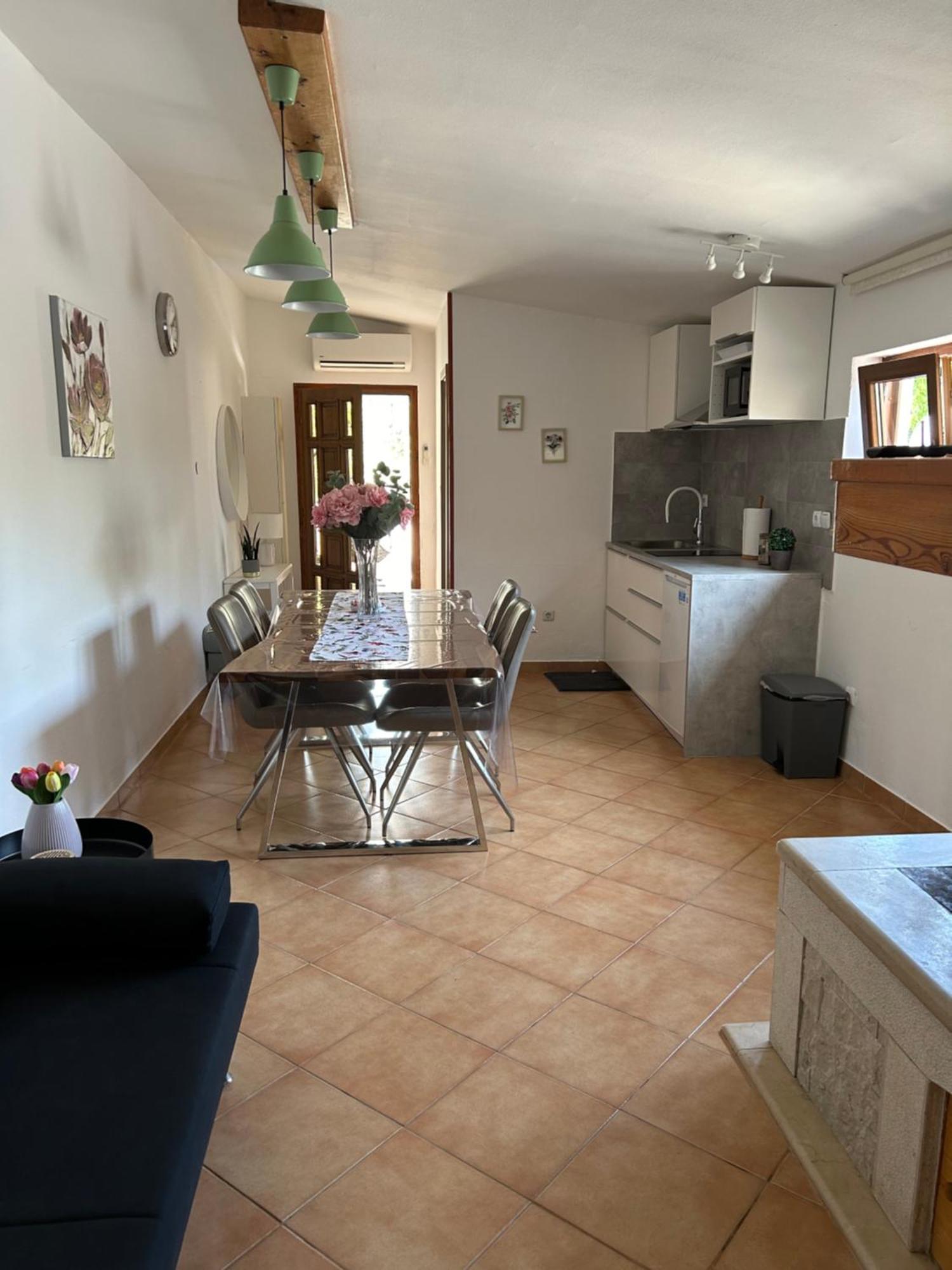 Volmefamily Appartement Pula Buitenkant foto