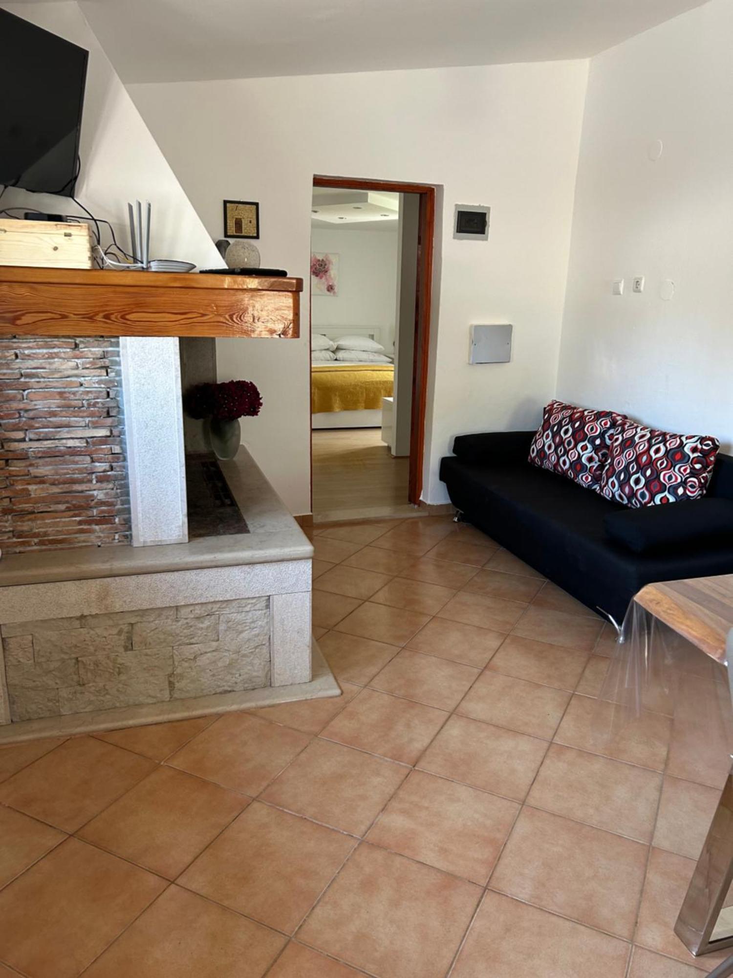 Volmefamily Appartement Pula Buitenkant foto