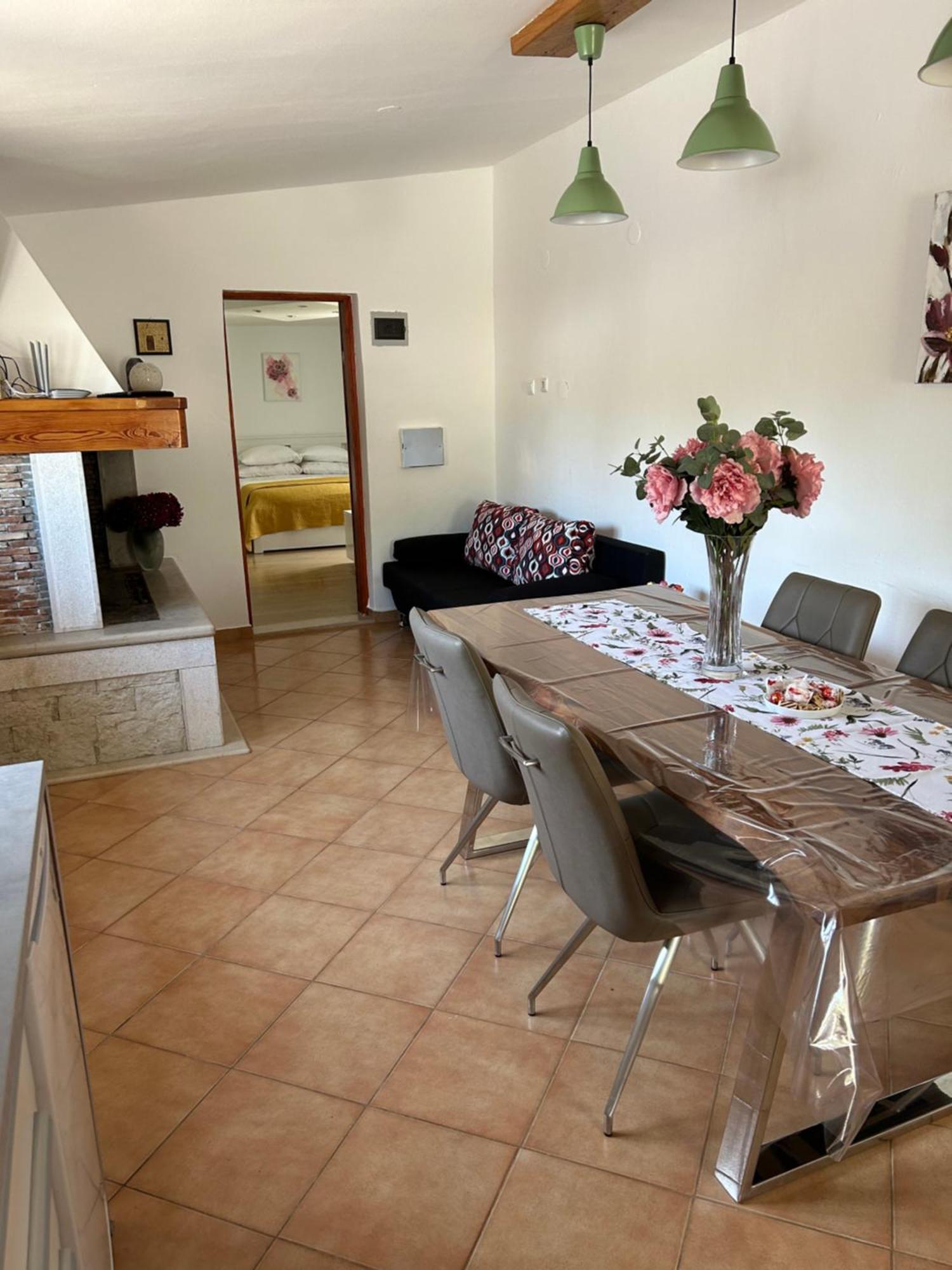 Volmefamily Appartement Pula Buitenkant foto